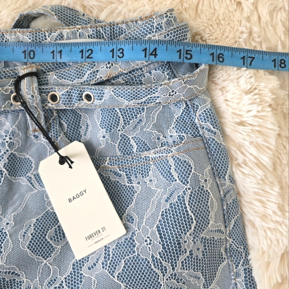 Lace Covered Baggy High Waist Jeans size 26 - Picture 7 of 15